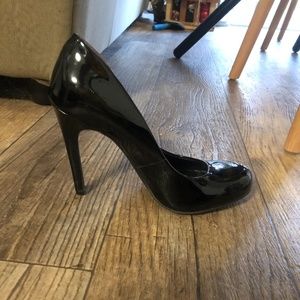 Size 5 black pumps